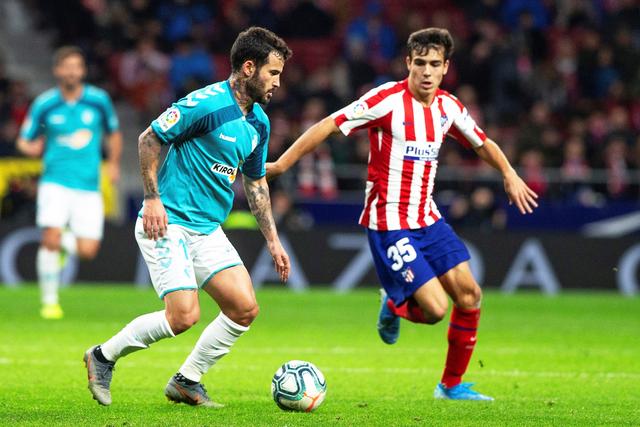 乔帅雪藏王哲林重用胡金秋 后者20分率队首胜